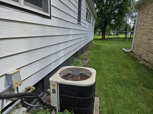 131 Crestview Ln, Nekoosa, WI 54457 - view of green lawn