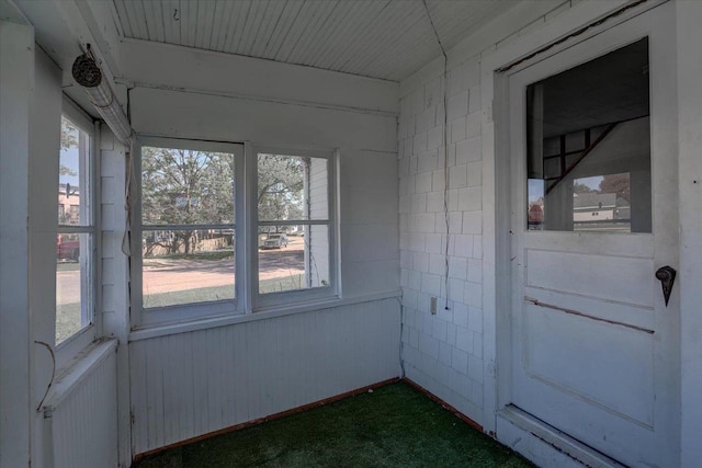 500 2nd Ave, Hollandale, WI 53544 - unfurnished sunroom with radiator