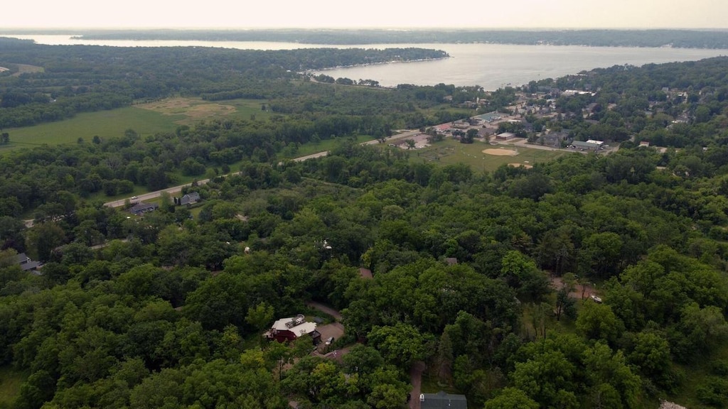 238 Bayview Rd, Williams Bay, WI 53191