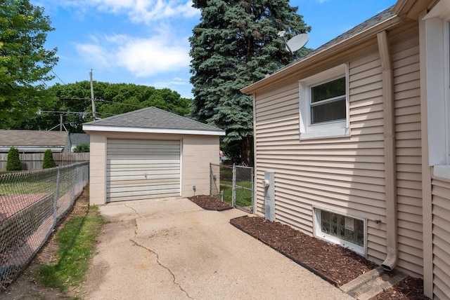 1961 S 94th St, West Allis, WI 53227 - detached garage with driveway
