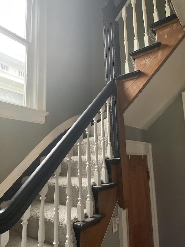840 Lincoln Blvd, Manitowoc, WI 54220 - view of stairs