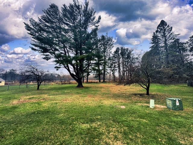 2709 Richard St, Marinette, WI 54143 - view of green lawn