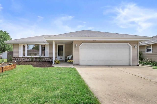 7939 32nd Ave, Kenosha, WI 53144 - ranch-style house featuring driveway, a front lawn, and a garage