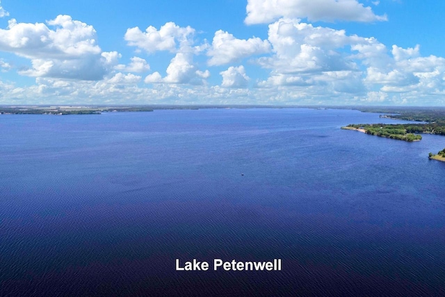 472 Sir Winston Trl, Nekoosa, WI 54457