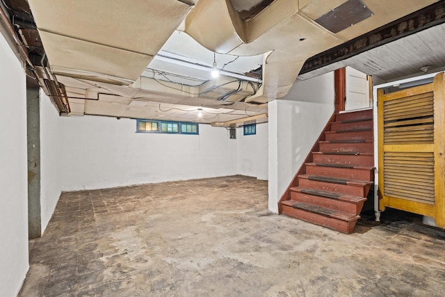 928 Emilie St, Green Bay, WI 54301 - below grade area featuring stairway