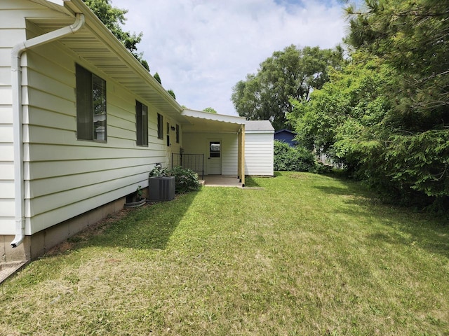 1239 Erick St, Fort Atkinson, WI 53538 - view of grassy yard