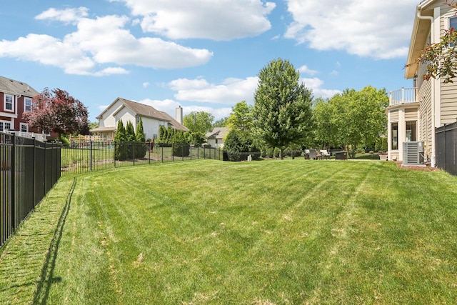 13745 W Park Central Blvd, New Berlin, WI 53151 - view of yard