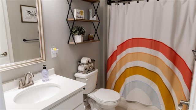 406 S Birch St, Marshfield, WI 54449 - full bath featuring vanity and curtained shower