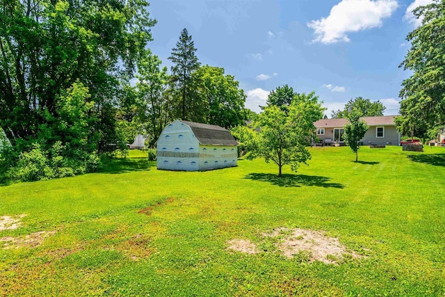 238 N State St, Chilton, WI 53014 - view of grassy yard featuring a storage shed