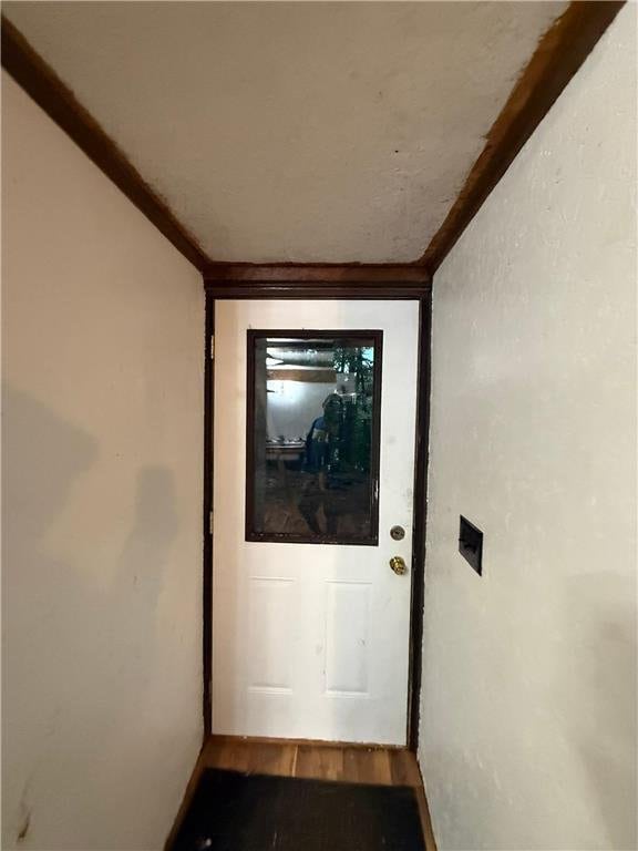 1330 21 3/4 St Unit A, Cameron, WI 54822 - entryway featuring crown molding