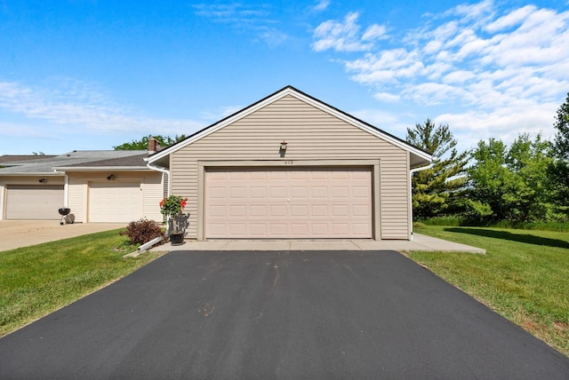 618 Westridge Dr, West Bend, WI 53095 - view of garage