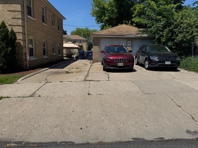2703 N 69th St, Milwaukee, WI 53210 - view of road