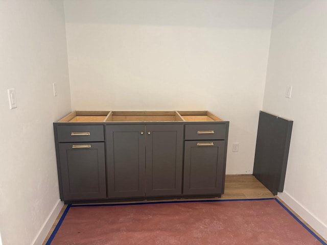 2584 N Stellita Cir, De Pere, WI 54115 - bathroom featuring baseboards