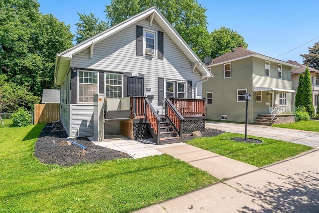500 S Pierce Ave, Appleton, WI 54914 - bungalow with a deck