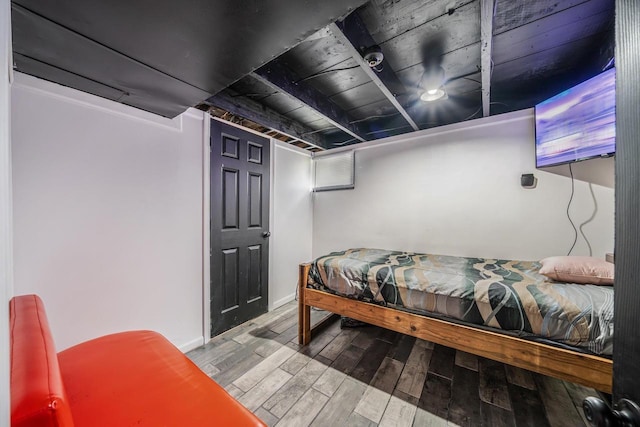 500 S Pierce Ave, Appleton, WI 54914 - bedroom featuring wood finished floors and baseboards