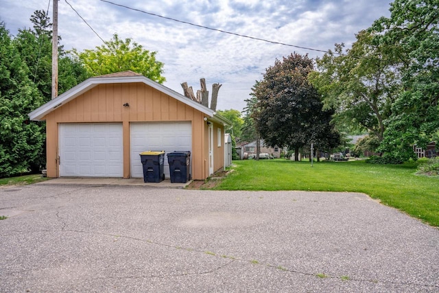 318 Tremont St, Mauston, WI 53948 - view of detached garage