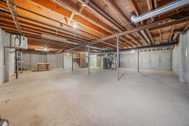 942 E Mayfield Dr, Appleton, WI 54911 - unfinished below grade area featuring stairway