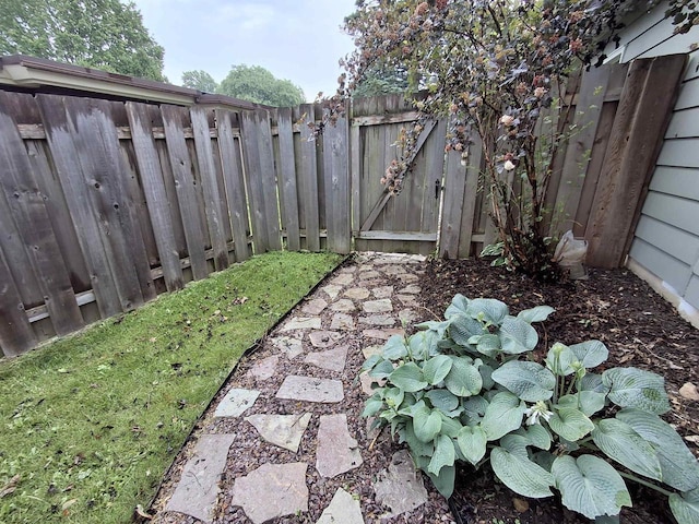 5706 Tolman Ter, Madison, WI 53711 - view of yard