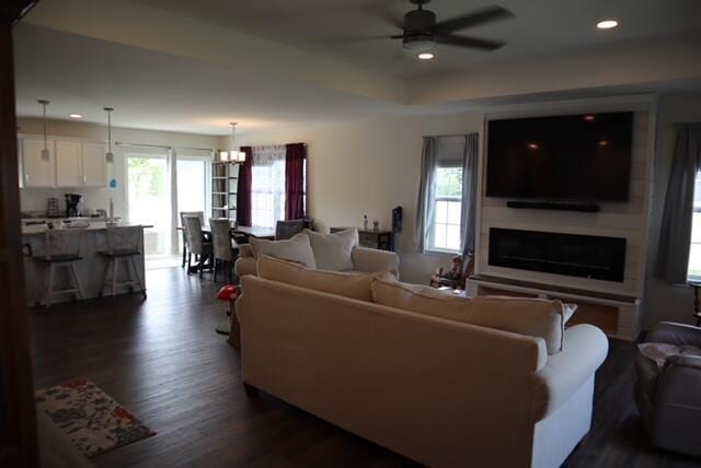 129 Spring Dr, Walworth, WI 53184