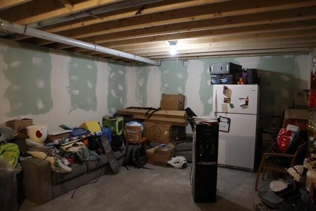 129 Spring Dr, Walworth, WI 53184