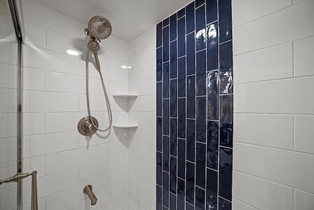 10870 N Spartan Cir, Mequon, WI 53097 - bathroom with a shower stall