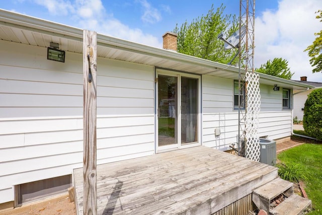 1313 S 26th St, Manitowoc, WI 54220 - view of wooden deck