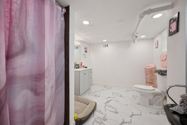 3936 N 14th St Unit 3938, Milwaukee, WI 53206 - bathroom with marble finish floors, recessed lighting, vanity, and a shower with curtain