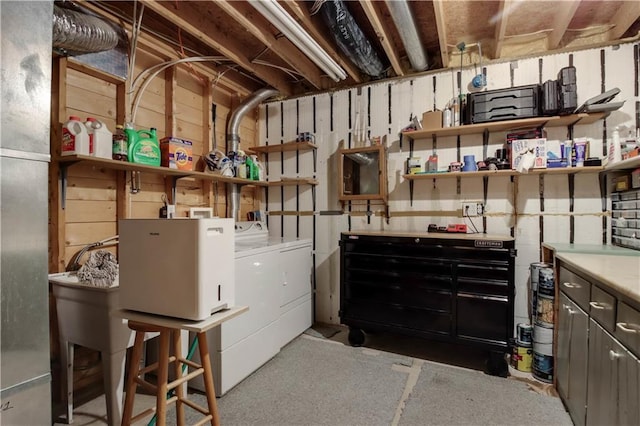 5683N Ham-Holly Dr, Stone Lake, WI 54876 - utility room with washer and dryer