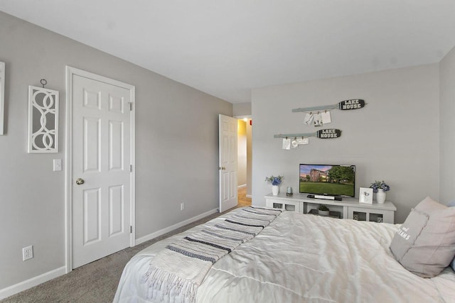 408 55th St Unit B, Kenosha, WI 53140 - carpeted bedroom featuring baseboards