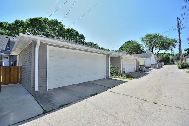 3313 S Delaware Ave, Milwaukee, WI 53207 - view of detached garage