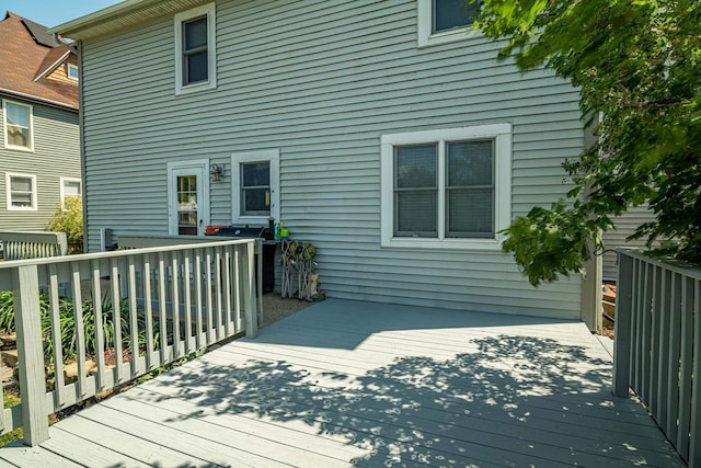 1915 7th St, Monroe, WI 53566 - view of deck