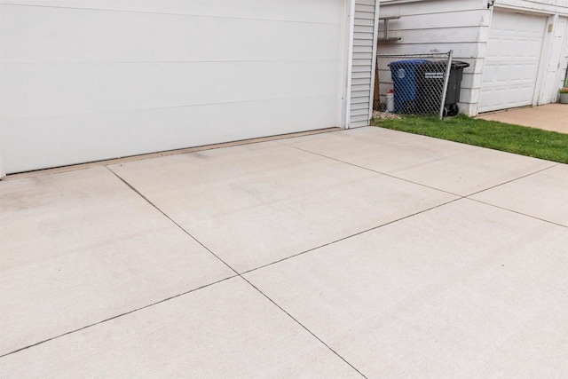 624 W 8th Ave, Oshkosh, WI 54902 - view of garage