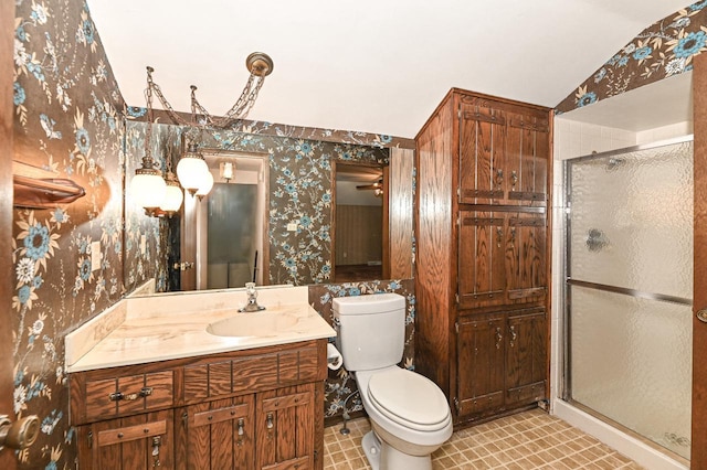 7701 W Coventry Dr, Franklin, WI 53132 - full bath with wallpapered walls, vanity, a shower stall, and lofted ceiling