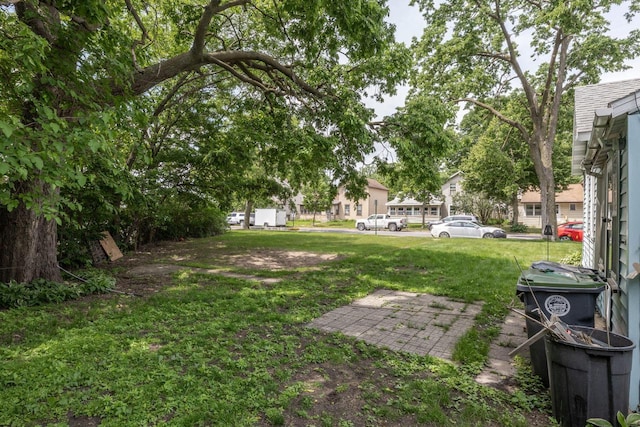 722 Avon St, La Crosse, WI 54603 - view of yard