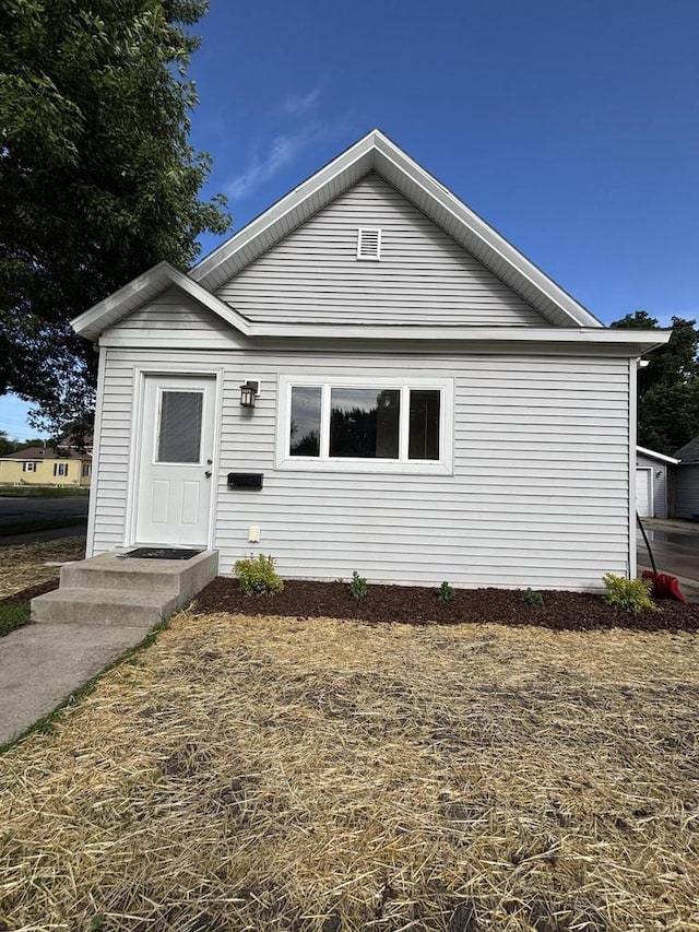 604 Wilson St, Winona, MN 55987 - view of front of home