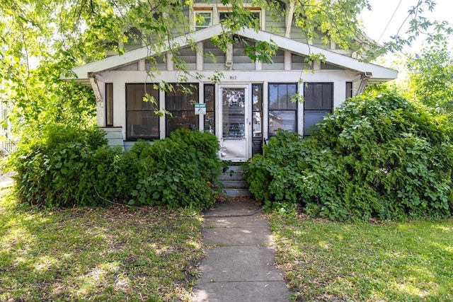 863 Jackson St, Oshkosh, WI 54901 - view of front of home with entry steps