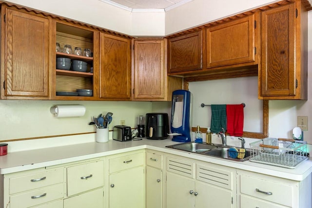 863 Jackson St, Oshkosh, WI 54901 - kitchen with light countertops and open shelves
