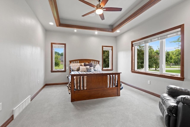 3234 W Twin Pines Ct, Green Bay, WI 54311 - bedroom featuring light colored carpet, recessed lighting, and a raised ceiling