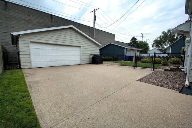 621 N Linwood Ave, Appleton, WI 54914 - view of detached garage