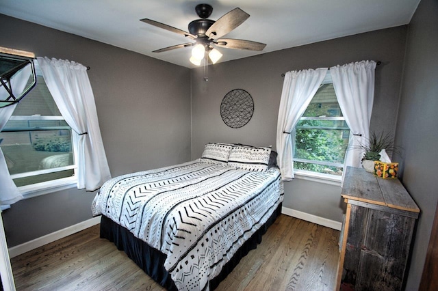 621 N Linwood Ave, Appleton, WI 54914 - bedroom featuring wood finished floors and ceiling fan