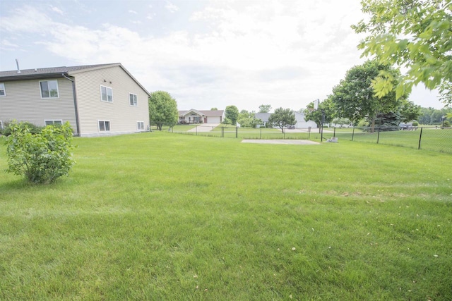 708 Owl Ln, Stevens Point, WI 54482 - view of yard