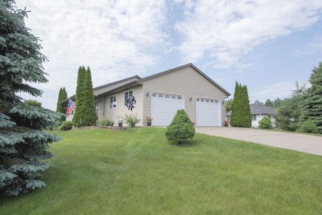 708 Owl Ln, Stevens Point, WI 54482 - single story home with a garage, a front lawn, and driveway