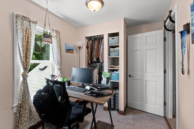 931 Carney Blvd, Marinette, WI 54143 - office space featuring carpet