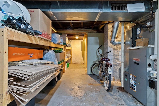 931 Carney Blvd, Marinette, WI 54143 - unfinished below grade area with heating unit