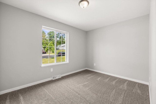 6611 Conner Davis Dr, Wausau, WI 54401 - empty room with carpet flooring and baseboards