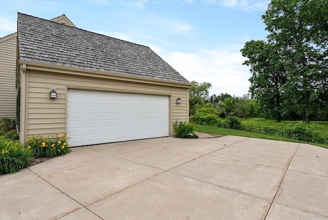 10800 N Norway Dr, Mequon, WI 53092 - garage with concrete driveway