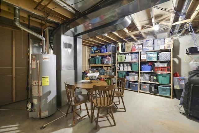 W5355 Linden Hill Dr, Appleton, WI 54915 - unfinished basement featuring water heater