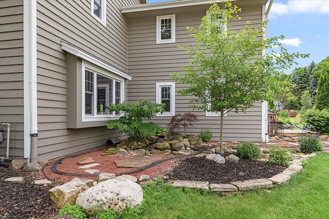 1021 Aspen Pl, West Bend, WI 53095 - view of side of property