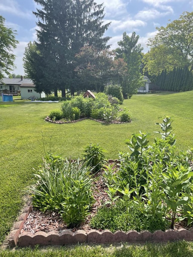 1508 Hoover St, New Holstein, WI 53061 - view of grassy yard