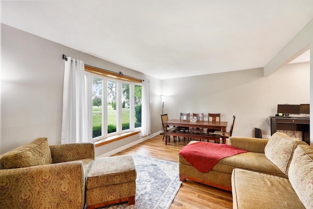 W365N7134 Mcmahon Rd, Oconomowoc, WI 53066 - living area featuring light wood-type flooring